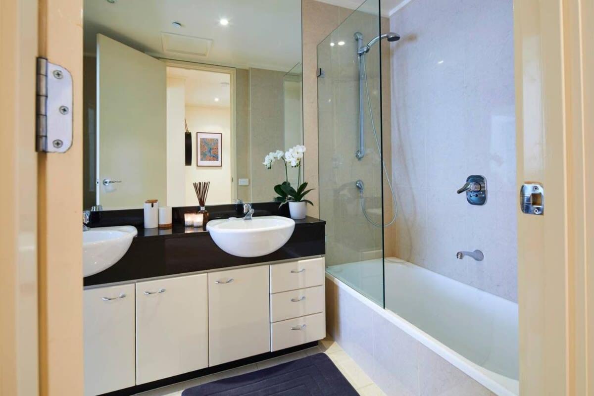 Penthouse Apartment In Melb Cbd Perfect Location Melbourne Kültér fotó